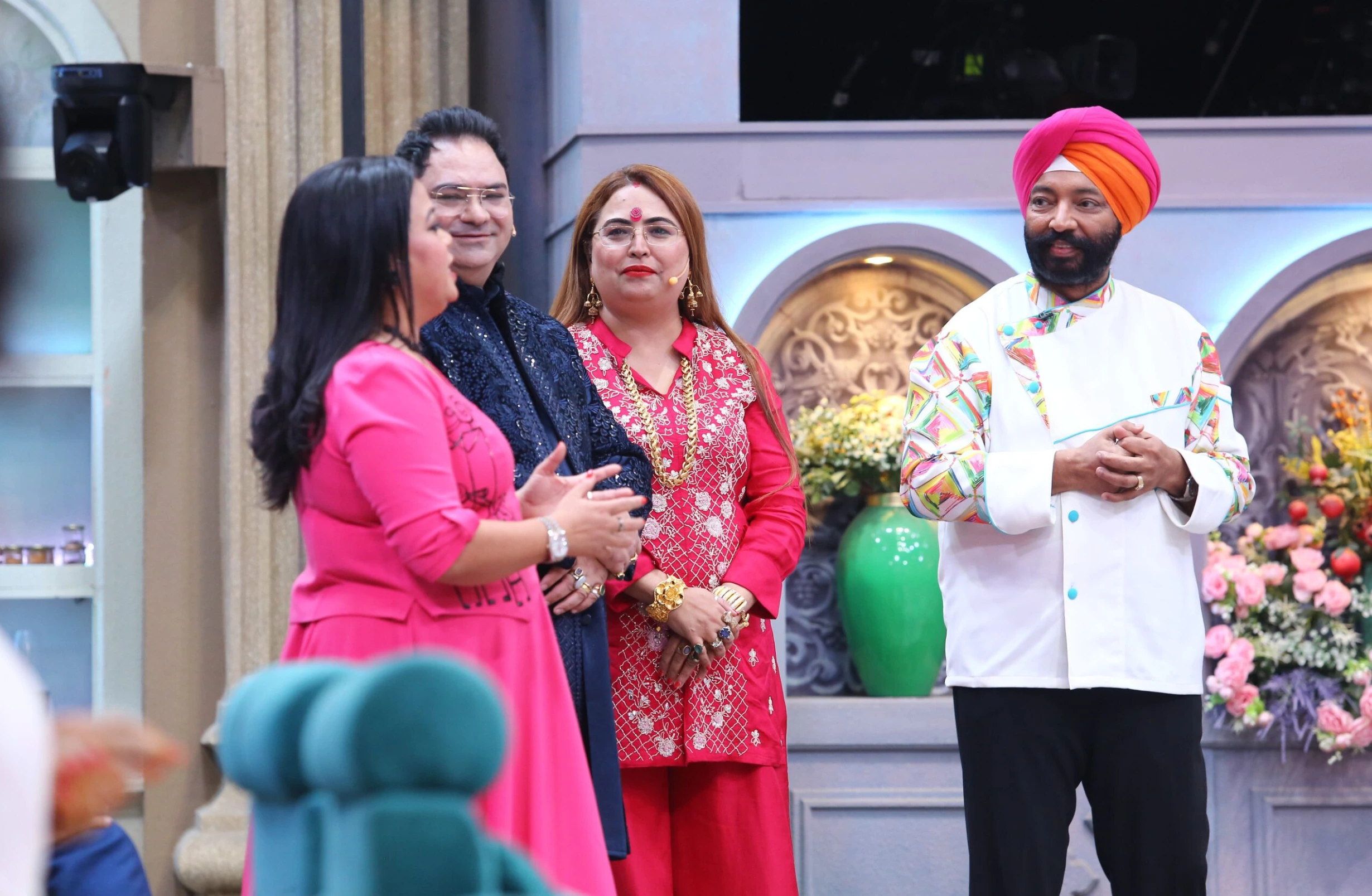 aditya kundli at laughter chefs, dr sakshi sanjeev thakur with bharti, sakshi sanjeev thakur at master chefs